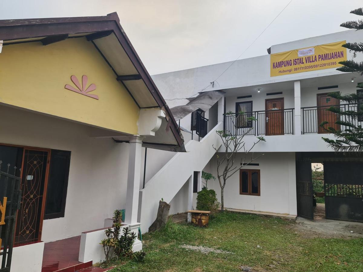 Villa Kampung Istal Pamijahan Bogor