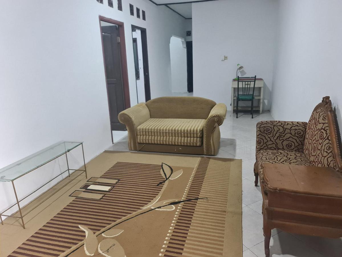 Kampung Istal Pamijahan Villa Bogor